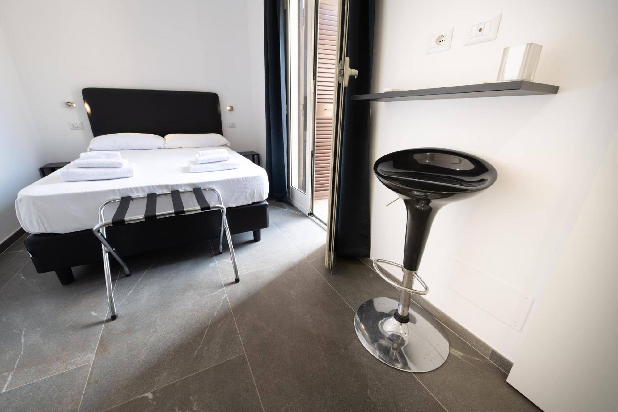 Inn Urbe Colosseo Rome Exterior photo